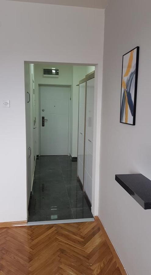Central View Apartment Скопье Экстерьер фото