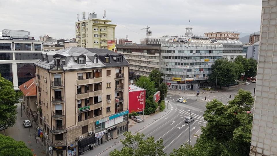 Central View Apartment Скопье Экстерьер фото